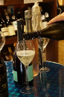 Wino musujące i wrażenia kulinarne