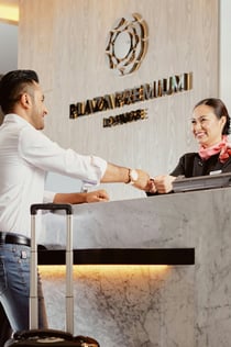 두바이 플라자 프리미엄 라운지: 입장권