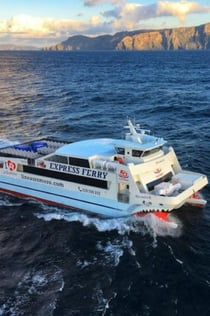 La Graciosa: Ferry desde Lanzarote