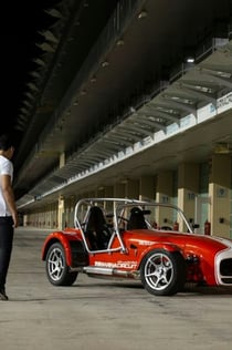 Circuito Yas Marina: Fórmula Yas 3000 ou Caterham Seven 360 Driving Experience