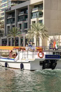 두바이 마리나: 아브라 투어로 즐기는 보트 투어 (60분)