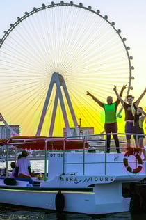 두바이 마리나: 아브라 투어로 즐기는 보트 투어 (60분)