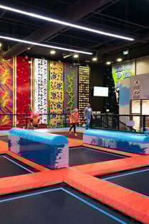 두바이 몰의 트램포 익스트림