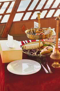 두바이 크리크: 석양에 즐기는 아브라 크루즈 (하이 티 포함)