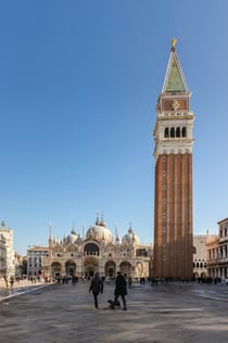 Venise cachée : Visite insolite à pied et en gondole