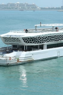 두바이 마리나: 로터스 메가요트 디너 크루즈