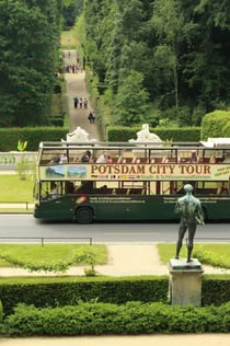 Vyskakovací autobus Postupim
