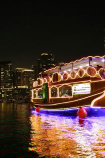 두바이 크리크 다우 크루즈 + 저녁 식사