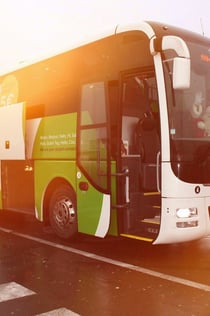 Brussel·les: autobús cap a/des de l'aeroport de Charleroi i l'estació de Bruges Sint-Michiels West