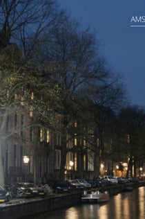 Фестиваль света в Амстердаме: круиз с закусками и глювайном из Херенграхта