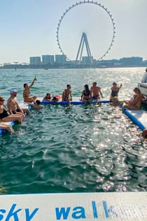 두바이 항구: 요트 타기, 미끄럼틀, 수영, 스노클링, 바비큐 점심 식사