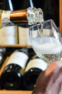 Paris: Champagne and Food Tour
