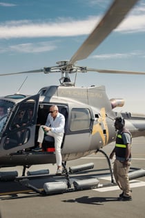 두바이: 30분 헬리콥터 탑승 (환승 + 사진 및 동영상 촬영)