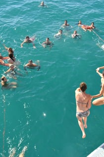 バレンシア：カタマランクルーズ＋水泳