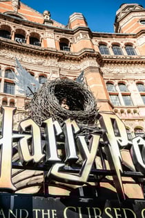 Londres: visita als llocs cinematogràfics de Harry Potter + entrada per al teatre infantil Cursed