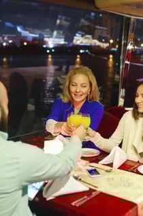 두바이 크릭에서 즐기는 다우 크루즈와 저녁 식사 & 분수 쇼