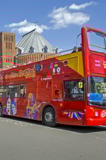Hop-on Hop-off-buss i Stratford-upon-Avon