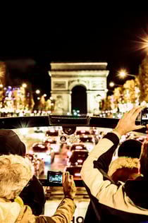 Tootbus Paris: экологичная экскурсия с рождественскими огнями