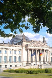 Berlin: Parlamentsviertel Guided Tour auf Deutsch