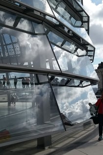 Berlin: Parlamentsviertel Guided Tour auf Deutsch