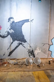 Banksy Museum Barcelona: Skip the line-ticket