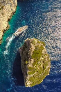 Rejs do Błękitnych Jaskiń Paxos i Antipaxos (wioska Gaios) z portu Korfu