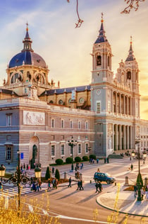 Königspalast Madrid und Kathedrale von La Almudena: Skip-The-Line & geführte Tour