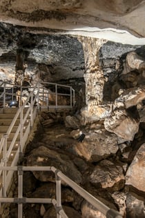Cova de s'Aigua: Επίσκεψη με ξεναγό