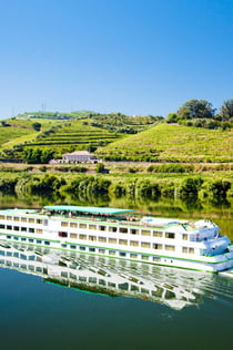 Douro-vallei: boottocht van Porto naar Pinhão met ontbijt, lunch & wijnproeverij