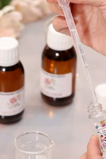 Fabryka perfum Fragonard Čze: Zajęcia z tworzenia perfum i wizyta z przewodnikiem