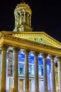 Romantico gioco di esplorazione della città di Glasgow