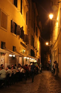 Rome : Visite guidée en soirée des fantômes et des mystères