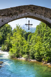 Escursione ai Laghi, al Santuario di Covadonga e a Cangas de Onis da Gijon