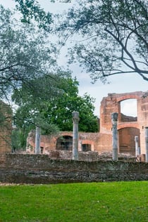 Villa d'Este a Hadriánova vila: vstup a zpáteční cesta z Říma