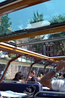 Blue Boat Crociera sul canale con Snackbox opzionale a partire da Hard Rock Café