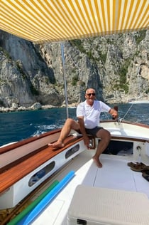Capri-bådoplevelse - tur i en lille gruppe med en smag af limoncello