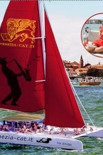 ベネチア・ラグーン： Catamaran Tour + Spritz