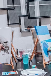 イタリアワインとピザを使ったローマの絵画体験