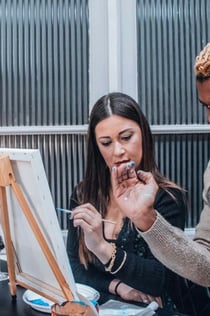 イタリアワインとピザを使ったローマの絵画体験
