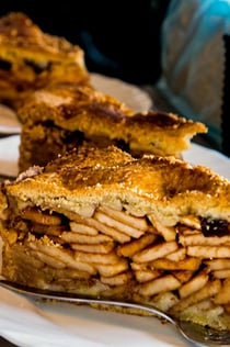 Amsterdam: Geführte Food Tour mit 1-stündiger Grachtenrundfahrt