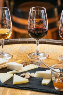 Dolina Douro: wycieczka po winnicy, degustacja, rejs łodzią + lunch