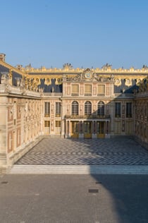 Tootbus Paris: Hop-On Hop-Off + vstupenka do Versailles s dopravou
