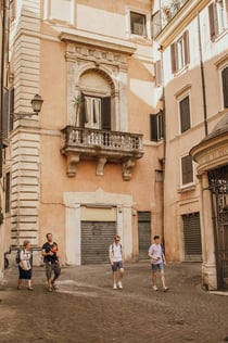 ローマ：屋台グルメと歴史ツアー