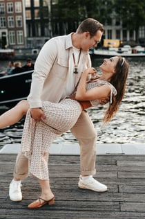 Amsterdam: Professionell fotografering vid den smala bron