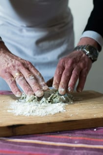 Florence: Market Tour & Cooking Class at Local's Home