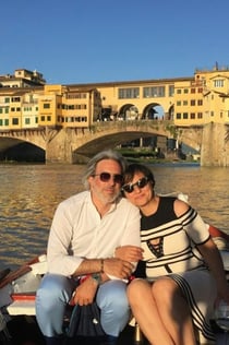 Florence : Excursion au coucher du soleil à bord d'une gondole traditionnelle
