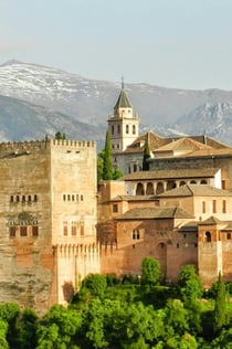 Alhambra & Nasrid Palaces: Private Guided Tour