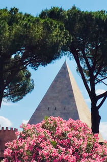 Rome : Visite de la ville en E-Bike + cuisine de rue locale