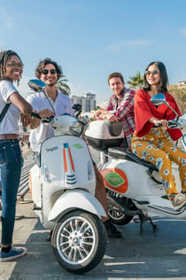 Barcelona: 6-Stunden-Vespa-Miete mit GPS