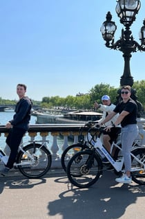 Paris: Eftermiddag guidet tur på elcykel i en lille gruppe